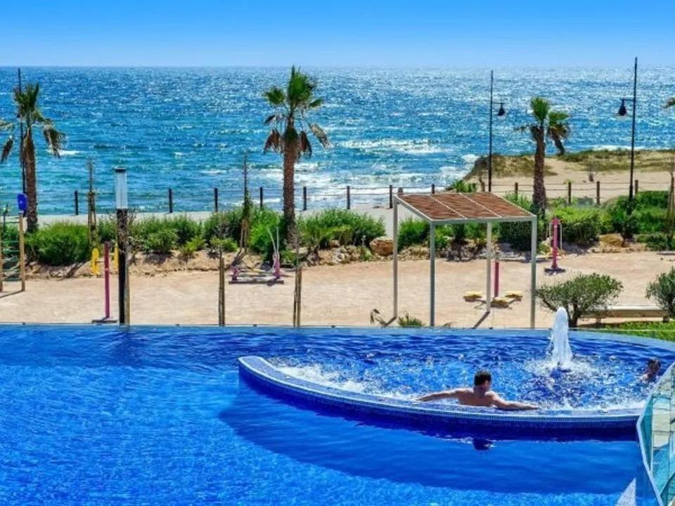 Apartment Deluxe Clara Sea Senses Torrevieja Exteriör bild