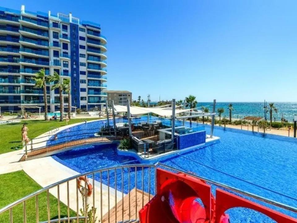 Apartment Deluxe Clara Sea Senses Torrevieja Exteriör bild