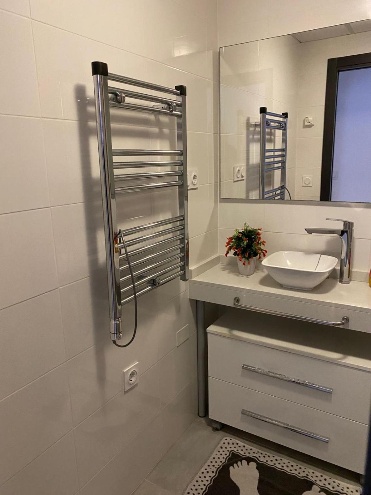 Apartment Deluxe Clara Sea Senses Torrevieja Exteriör bild