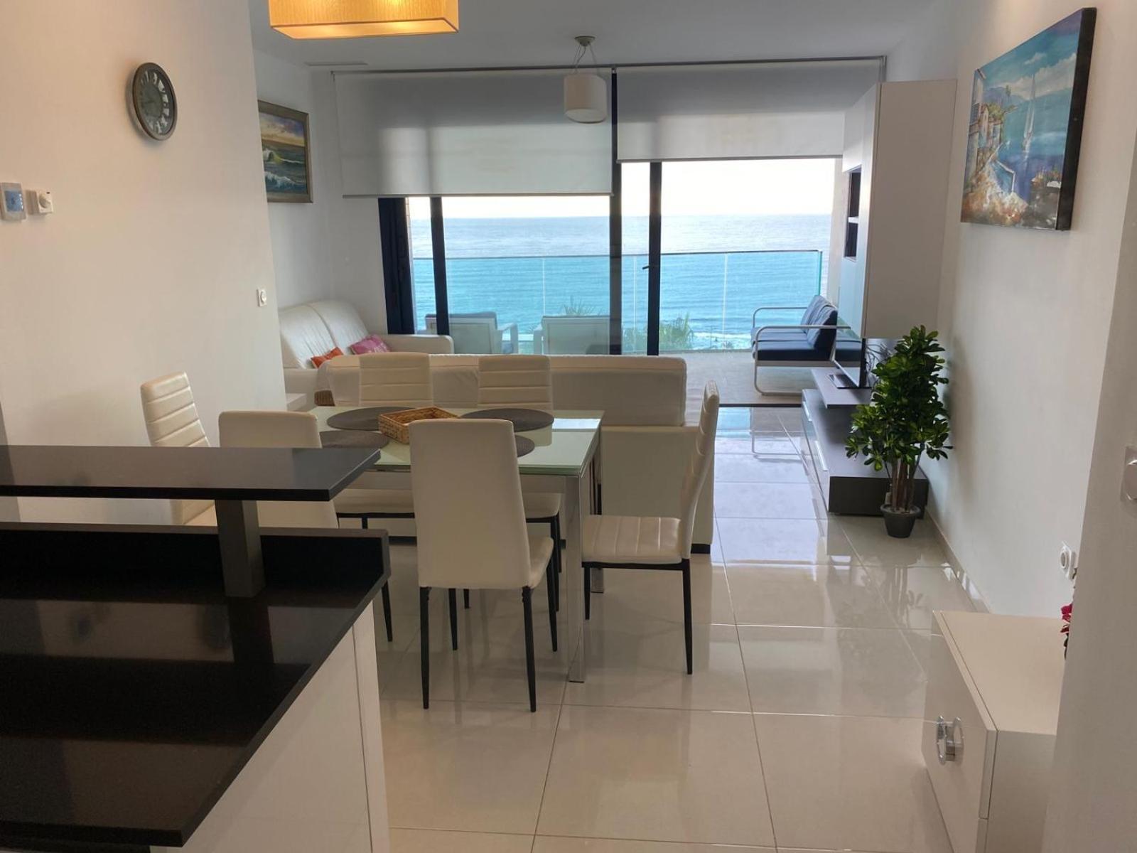 Apartment Deluxe Clara Sea Senses Torrevieja Exteriör bild