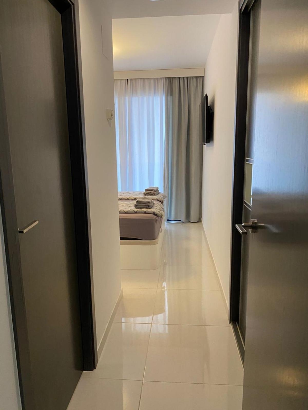 Apartment Deluxe Clara Sea Senses Torrevieja Exteriör bild