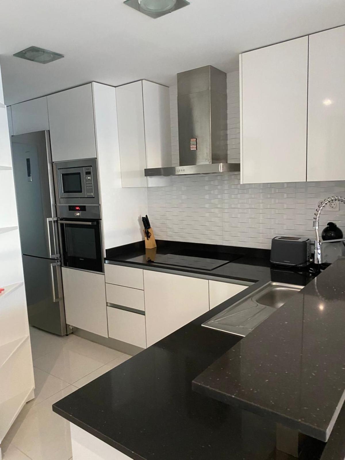 Apartment Deluxe Clara Sea Senses Torrevieja Exteriör bild